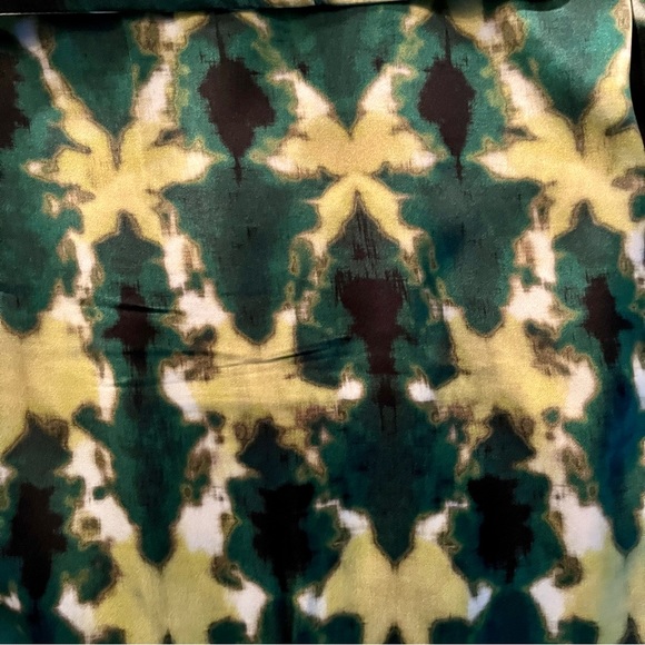 Lafayette 148 sleeveless silk green and yellow print top - Picture 6 of 6